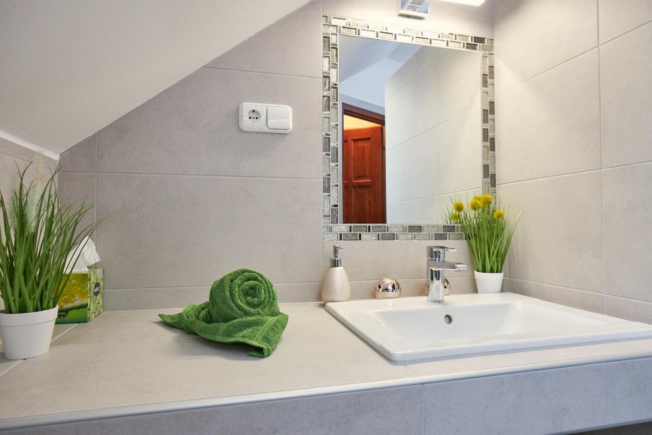 Amulett Studios Apartment Hajdúszoboszló Buitenkant foto