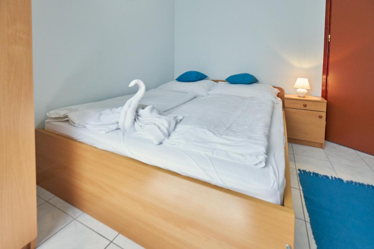 Amulett Studios Apartment Hajdúszoboszló Buitenkant foto