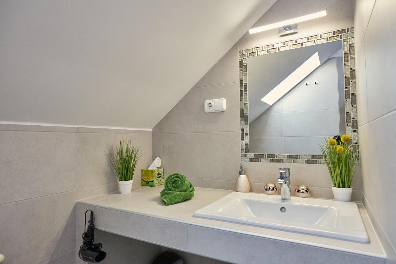 Amulett Studios Apartment Hajdúszoboszló Buitenkant foto