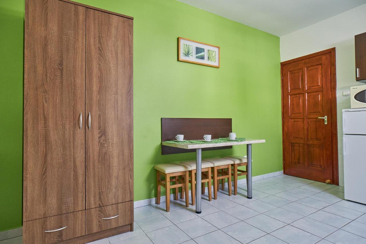 Amulett Studios Apartment Hajdúszoboszló Buitenkant foto
