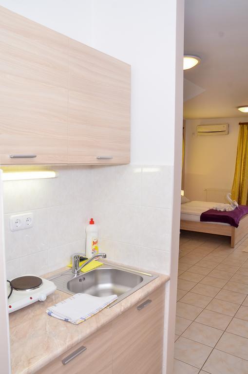 Amulett Studios Apartment Hajdúszoboszló Buitenkant foto